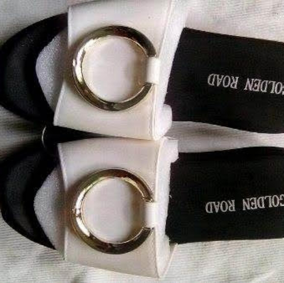 Ladies Slide Slippers. - Picture 9 of 9